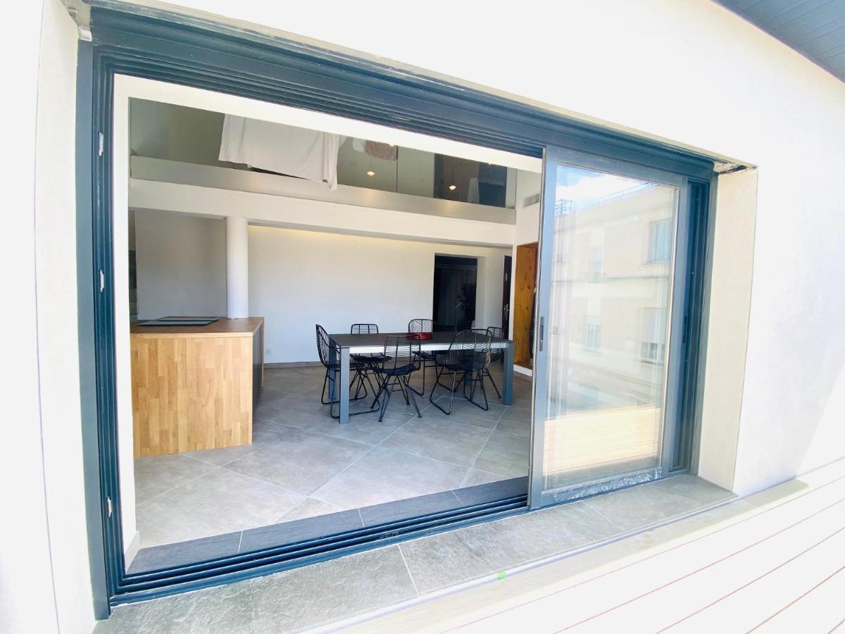Duplex 120M2 Terrasse Vue Sur Nimes Apartment Bagian luar foto
