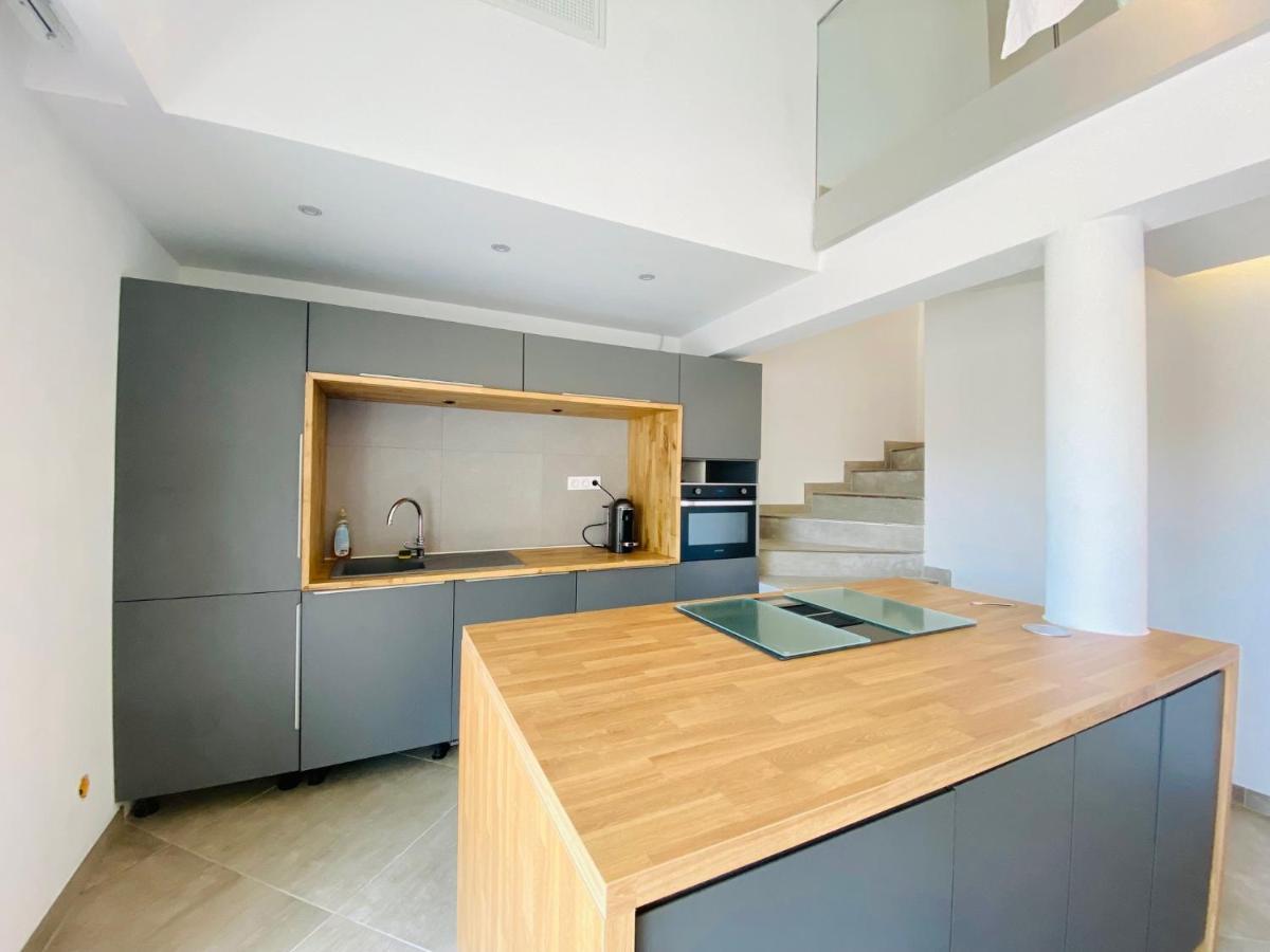 Duplex 120M2 Terrasse Vue Sur Nimes Apartment Bagian luar foto