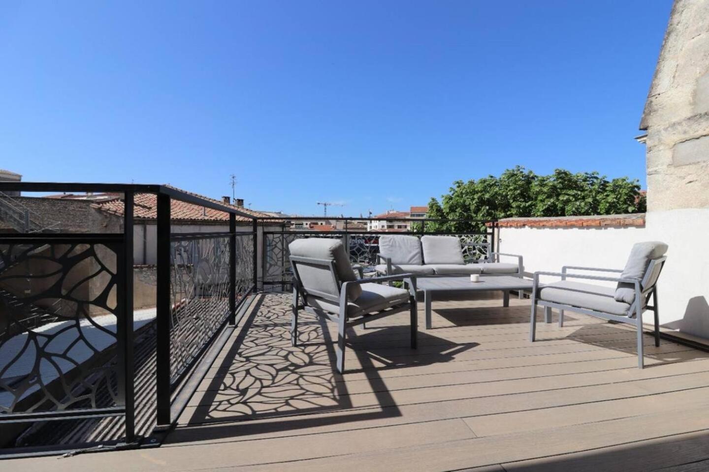 Duplex 120M2 Terrasse Vue Sur Nimes Apartment Bagian luar foto